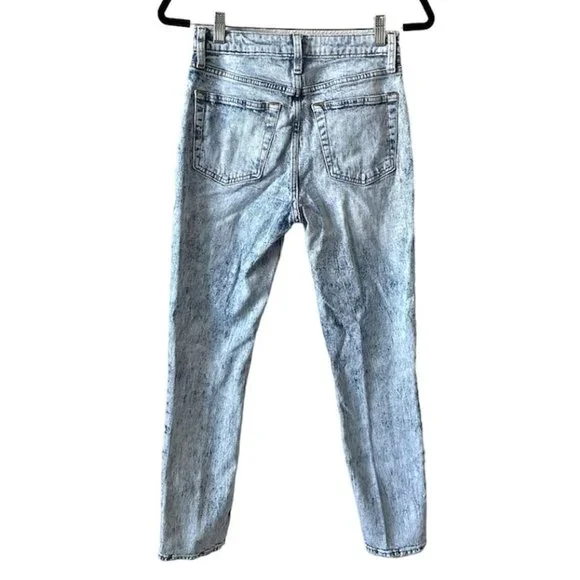 Abercrombie & Fitch Simone High Rise Slim Jeans in Acid Wash - Picture 3 of 10